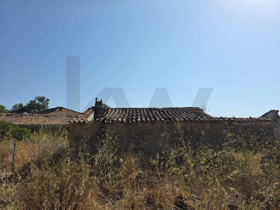 Terreno para Venda em Bensafrim e Barão de São João Foto 53