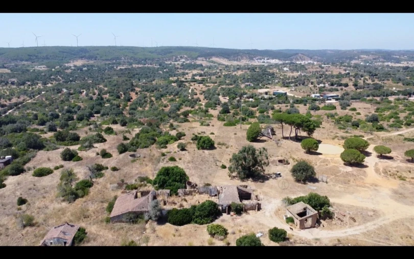 Terreno para Venda em Bensafrim e Barão de São João Foto 72