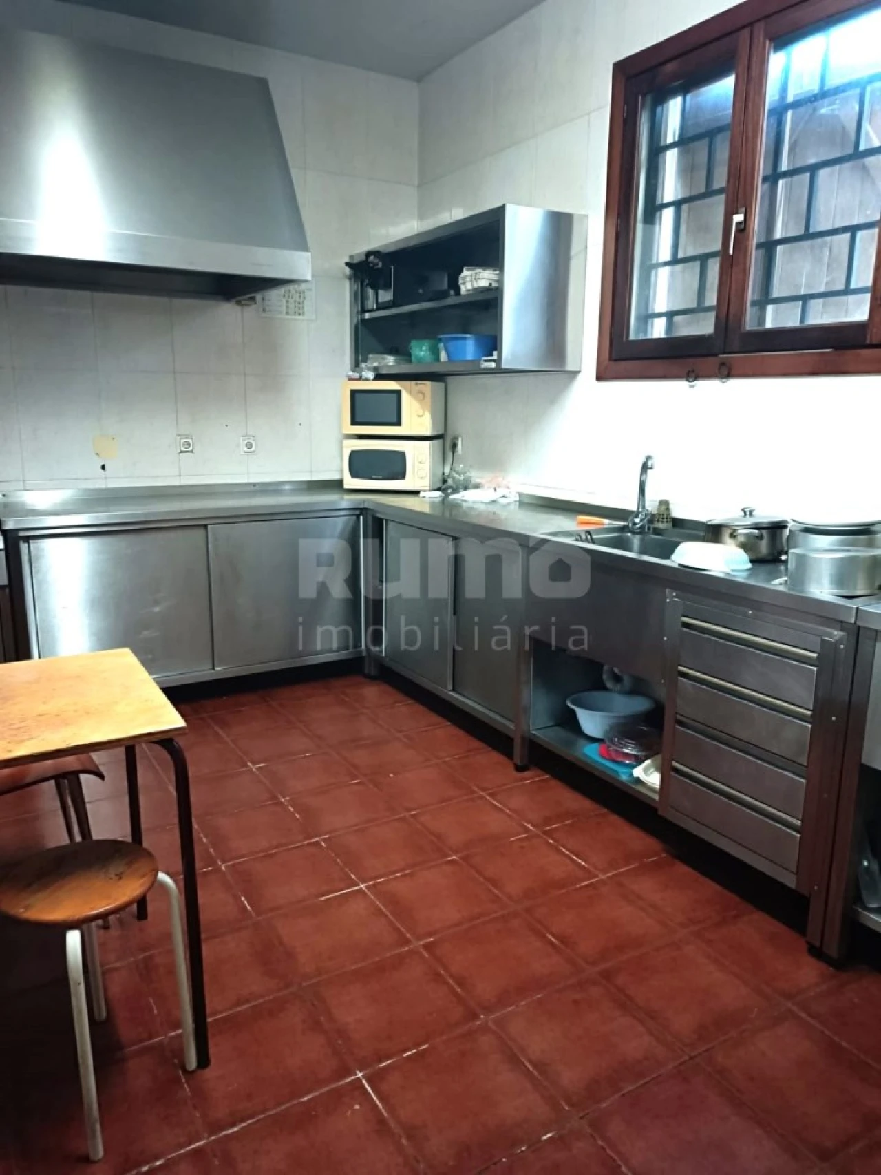 Negócio para Venda em Santa Marta de Portuzelo Foto 7