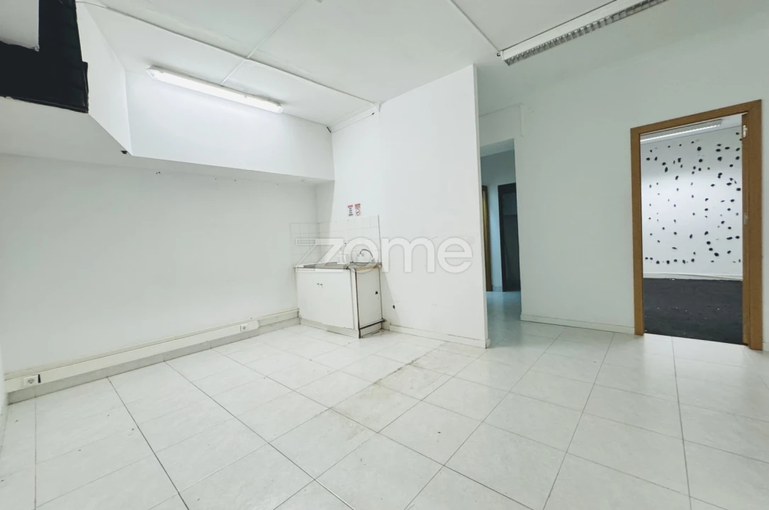 Escritório para Arrendamento em Penha de França Foto 22