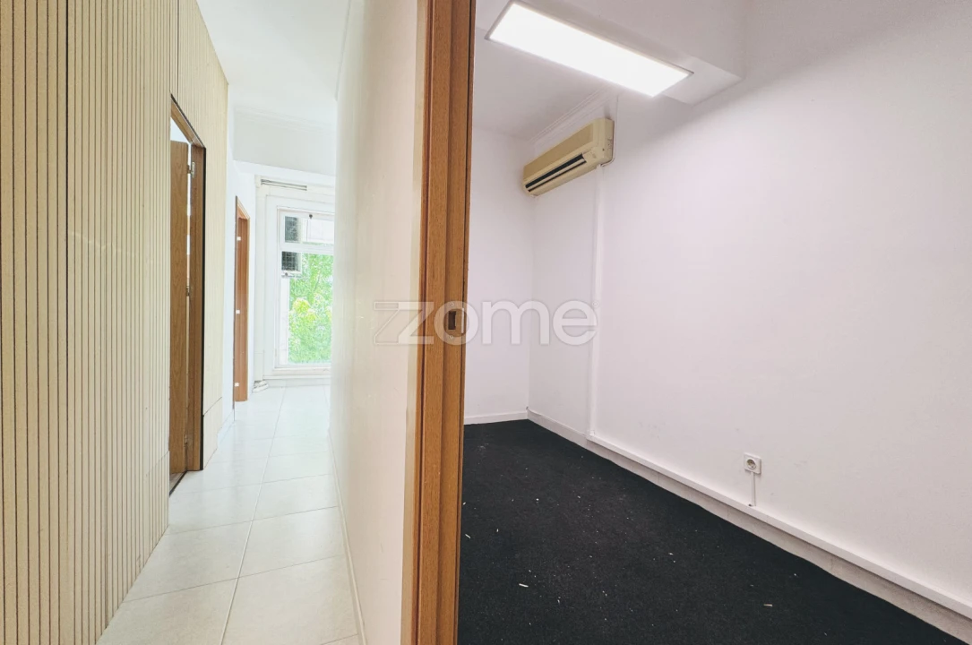 Escritório para Arrendamento em Penha de França Foto 8