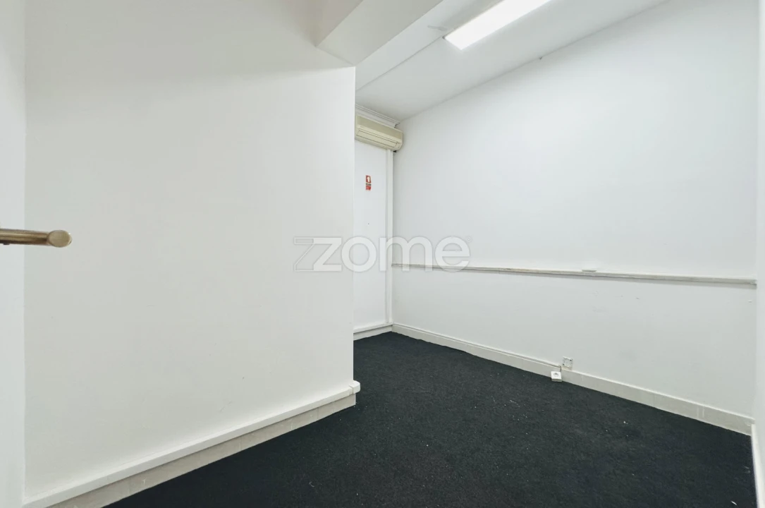 Escritório para Arrendamento em Penha de França Foto 10