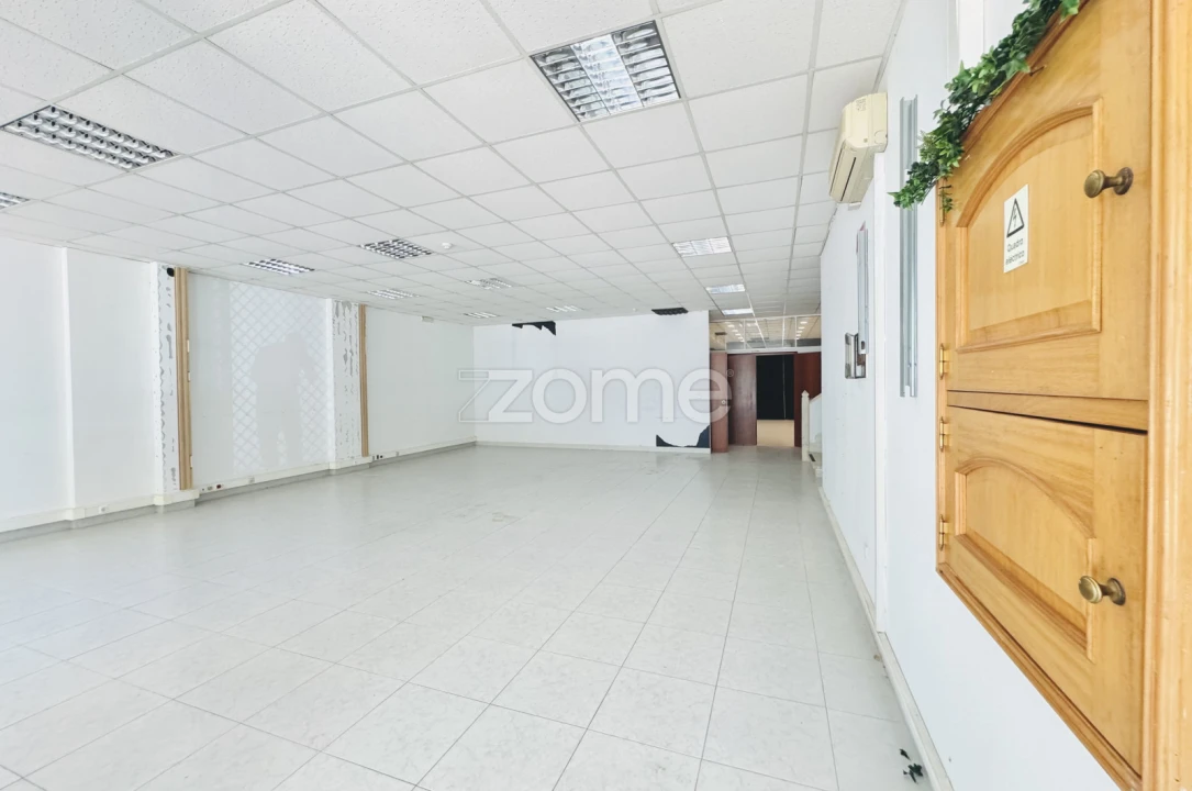 Escritório para Arrendamento em Penha de França Foto 32