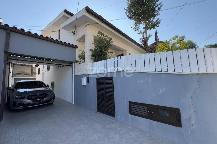 Moradia T5 para Venda em Antuzede e Vil de Matos Foto 50