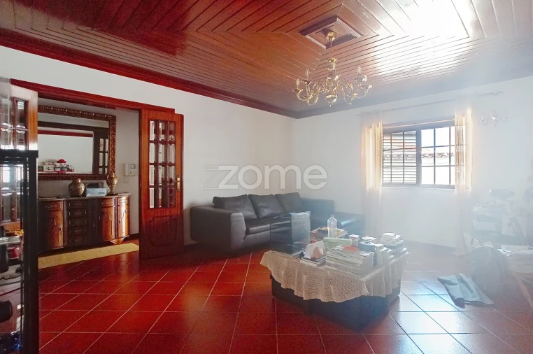 Moradia T5 para Venda em Antuzede e Vil de Matos Foto 20