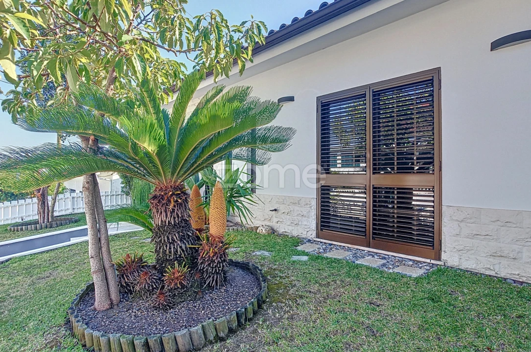 Moradia T5 para Venda em Antuzede e Vil de Matos Foto 7