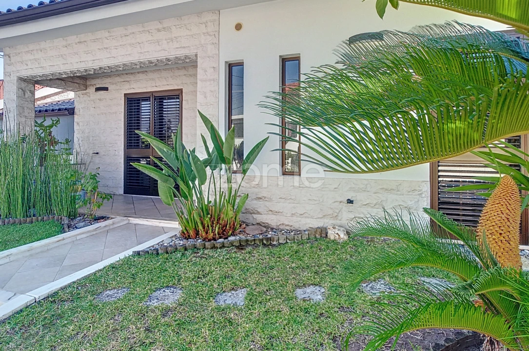 Moradia T5 para Venda em Antuzede e Vil de Matos Foto 2