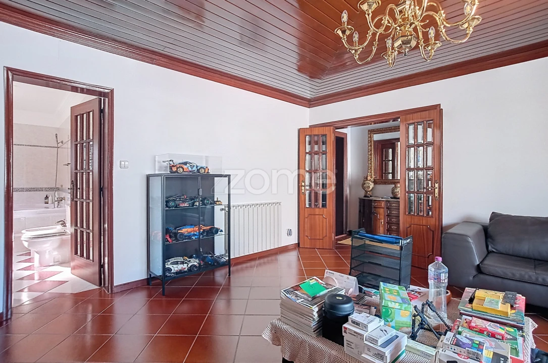 Moradia T5 para Venda em Antuzede e Vil de Matos Foto 19