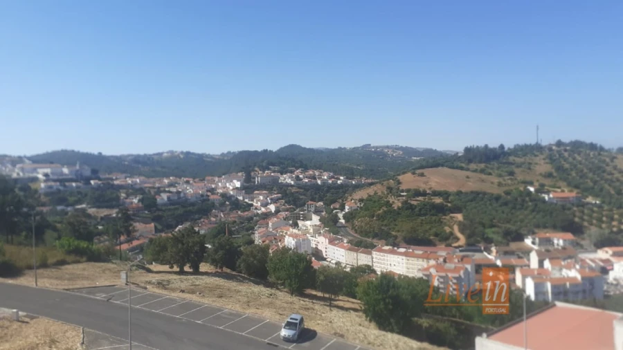 Loja para Venda em Alenquer (Santo Estêvão e Triana)