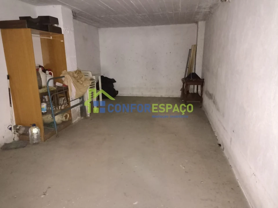 Garagem para Arrendamento em Castelo Branco Foto 1