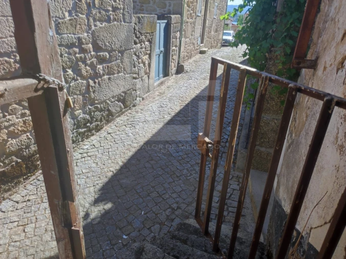 Moradia T2 para Venda em Penso e Freixinho Foto 14