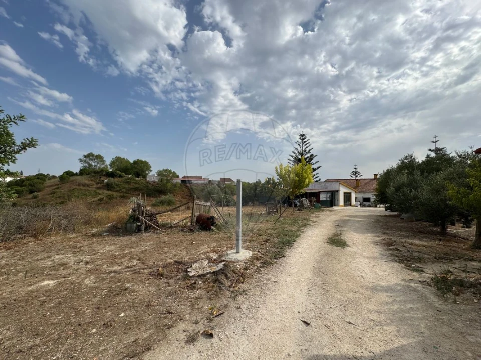 Moradia T3 para Venda em Azoia de Cima e Tremês Foto 15