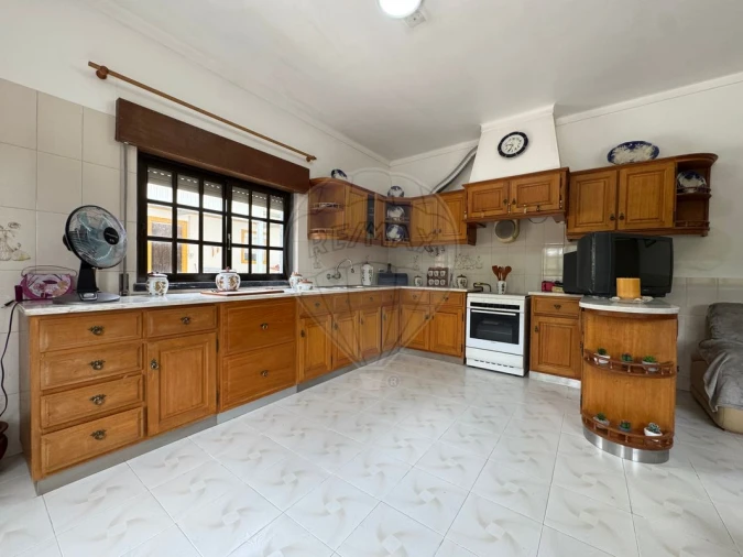 Moradia T3 para Venda em Azoia de Cima e Tremês Foto 10