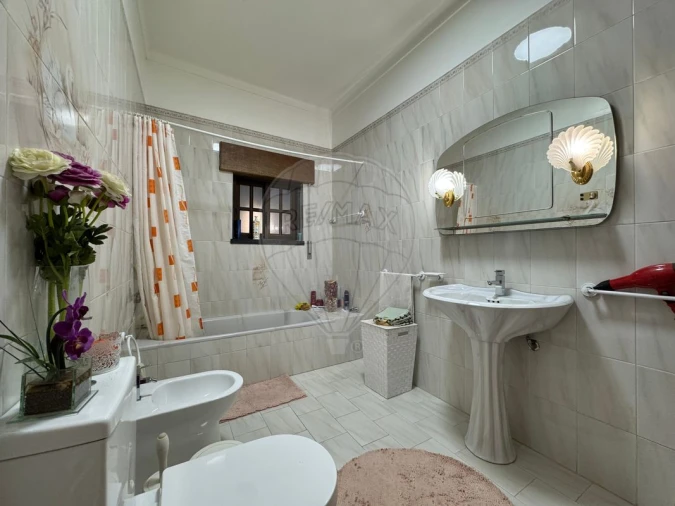 Moradia T3 para Venda em Azoia de Cima e Tremês Foto 2