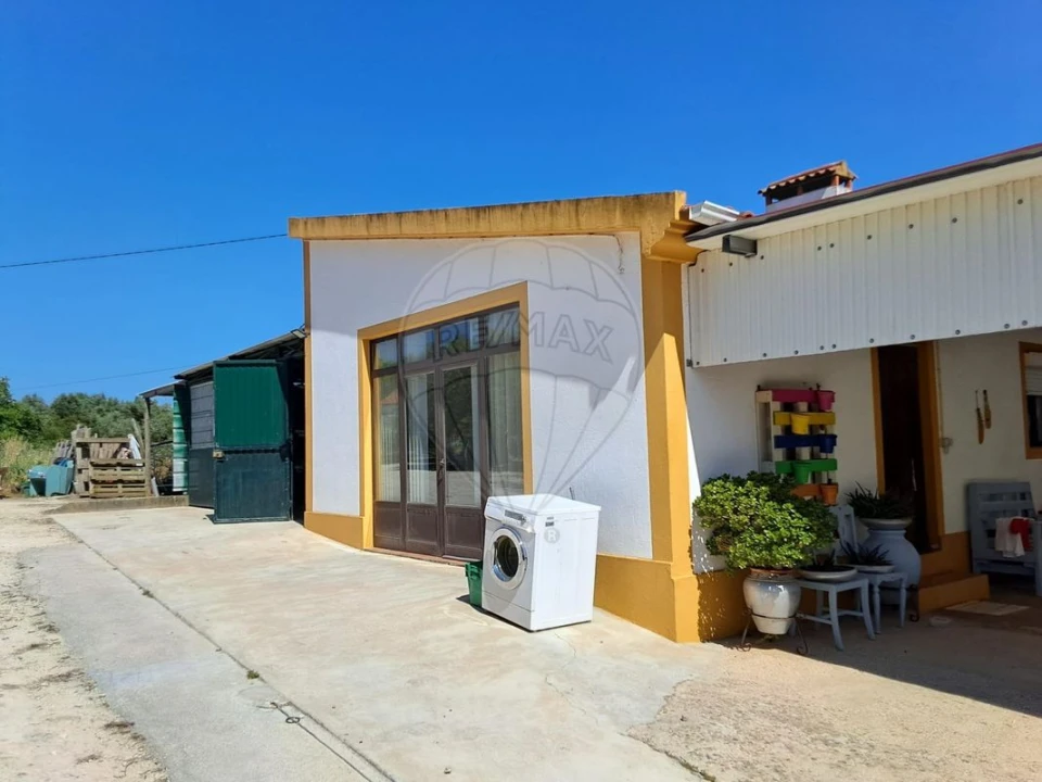 Moradia T3 para Venda em Azoia de Cima e Tremês Foto 30