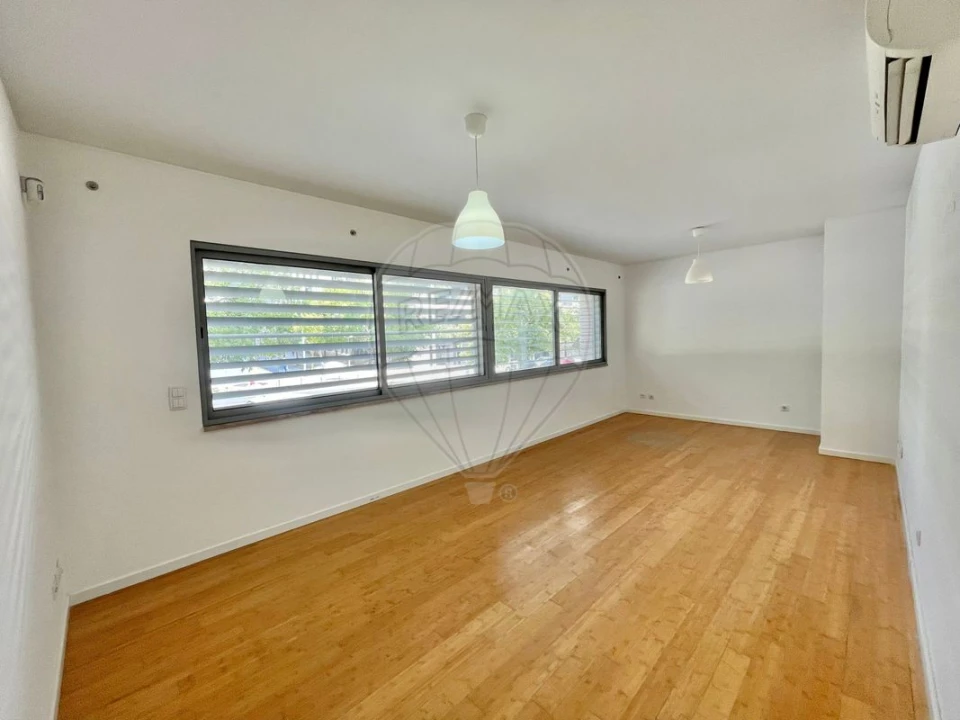 Apartamento T3 para Arrendamento em Parque das Nações Foto 2