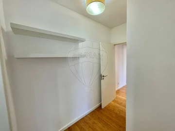 Apartamento T3 para Arrendamento em Parque das Nações