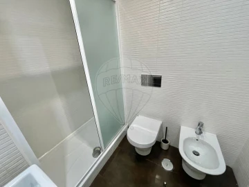 Apartamento T3 para Arrendamento em Parque das Nações