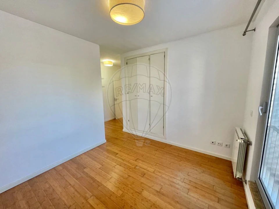 Apartamento T3 para Arrendamento em Parque das Nações Foto 14