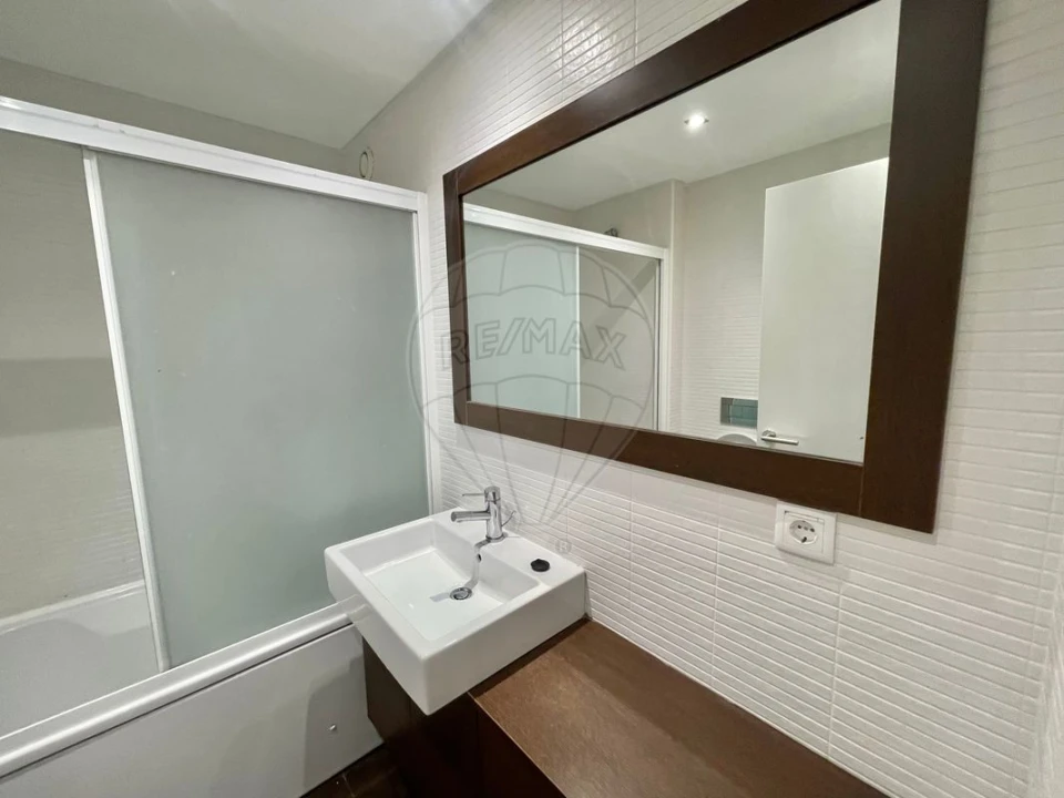 Apartamento T3 para Arrendamento em Parque das Nações Foto 6