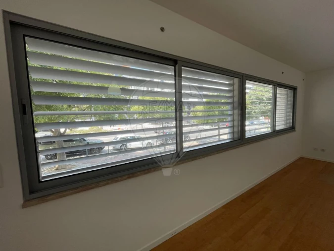 Apartamento T3 para Arrendamento em Parque das Nações Foto 3