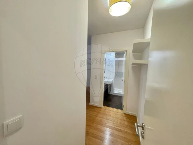 Apartamento T3 para Arrendamento em Parque das Nações Foto 11