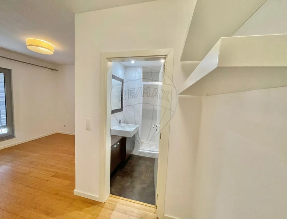 Apartamento T3 para Arrendamento em Parque das Nações Foto 12