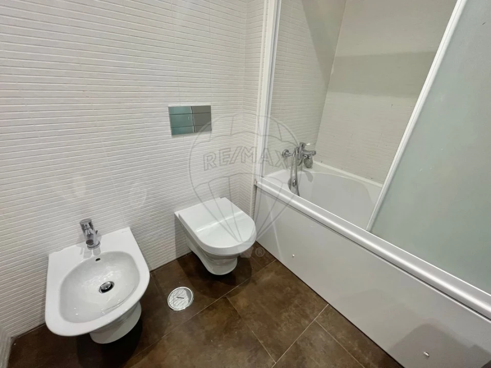 Apartamento T3 para Arrendamento em Parque das Nações Foto 7