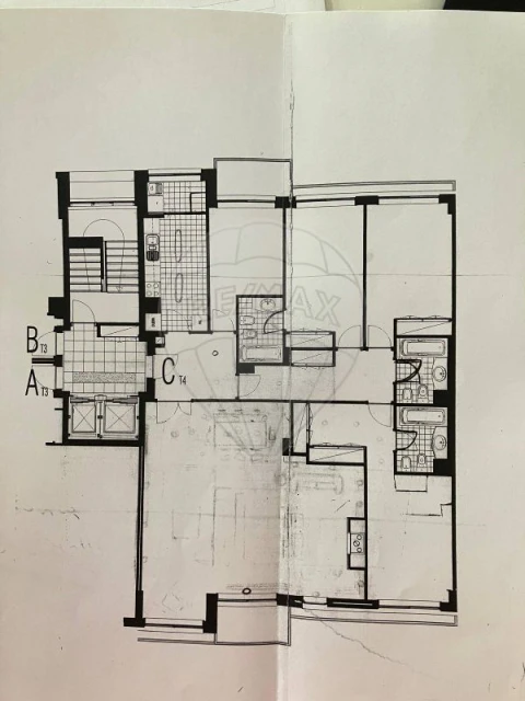 Apartamento T4 para Arrendamento em Bonfim