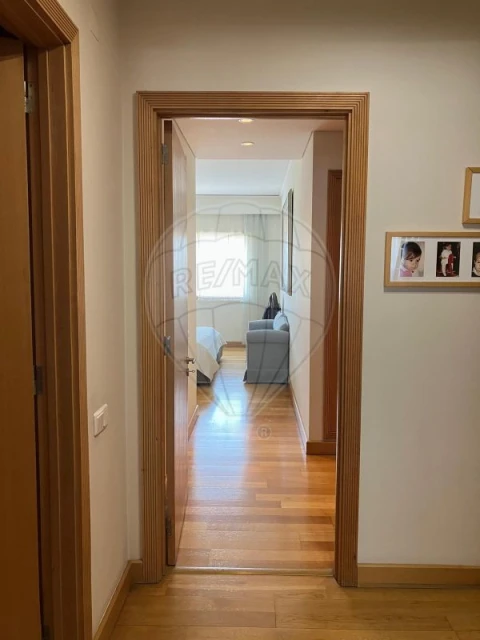 Apartamento T4 para Arrendamento em Bonfim