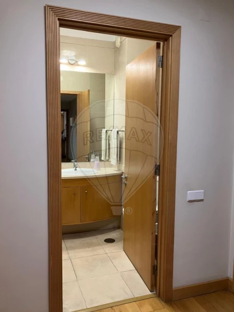 Apartamento T4 para Arrendamento em Bonfim