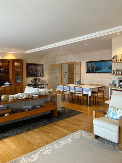 Apartamento T4 para Arrendamento em Bonfim