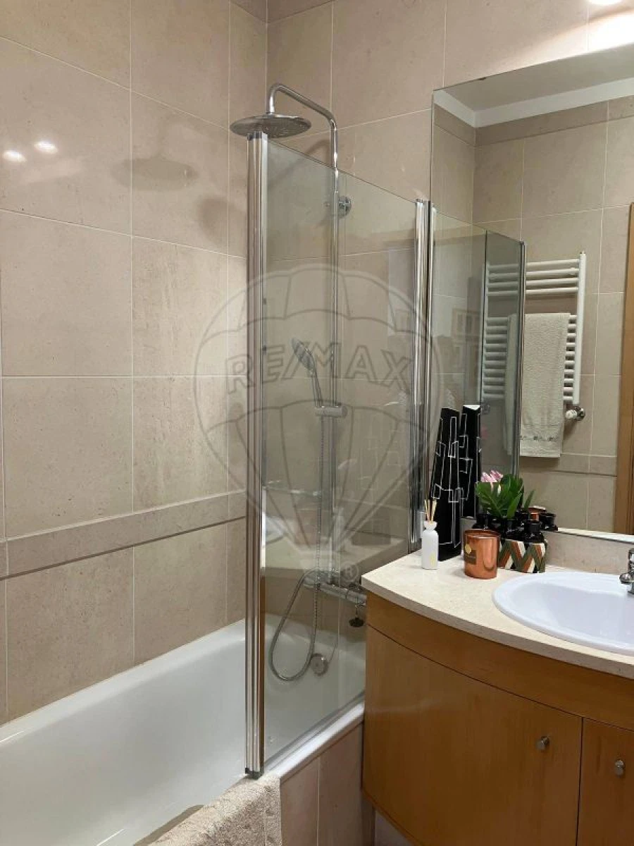 Apartamento T4 para Arrendamento em Bonfim Foto 22