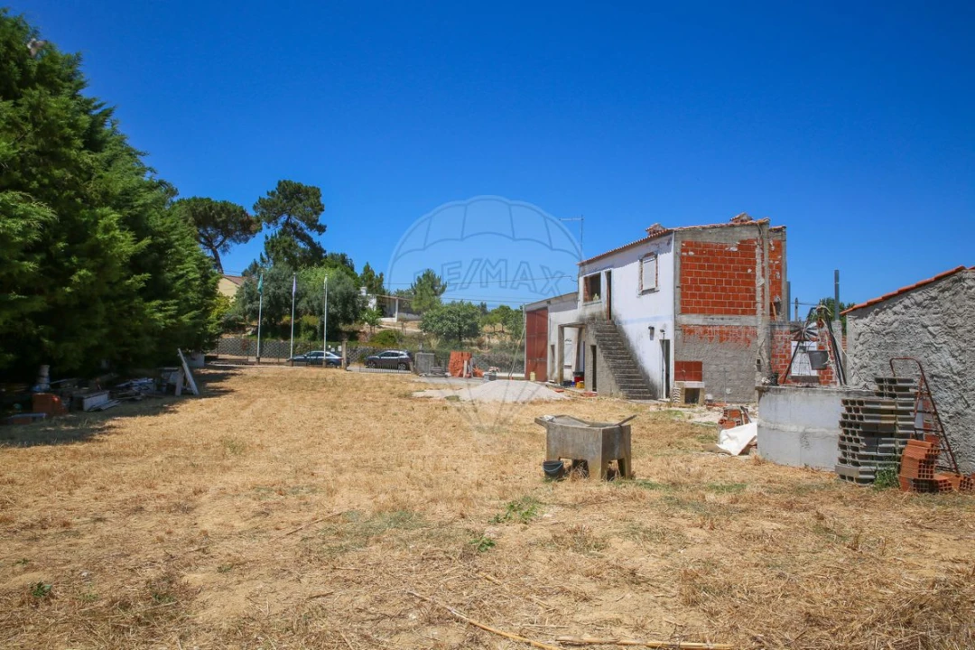 Terreno para Venda em Aveiras de Baixo Foto 12