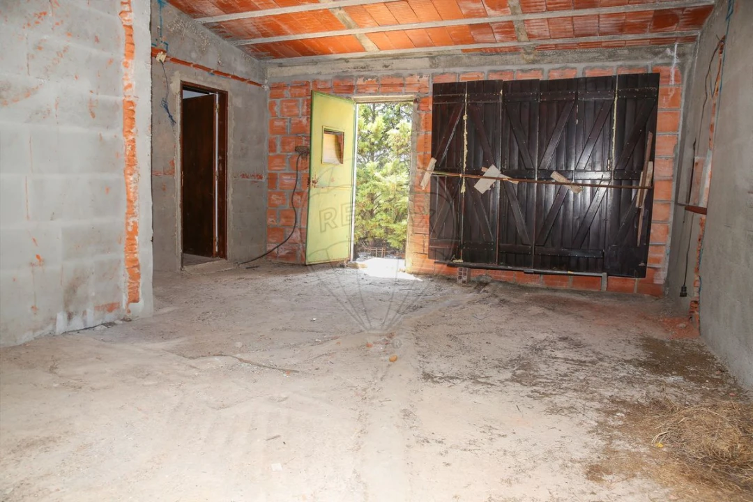 Terreno para Venda em Aveiras de Baixo Foto 19