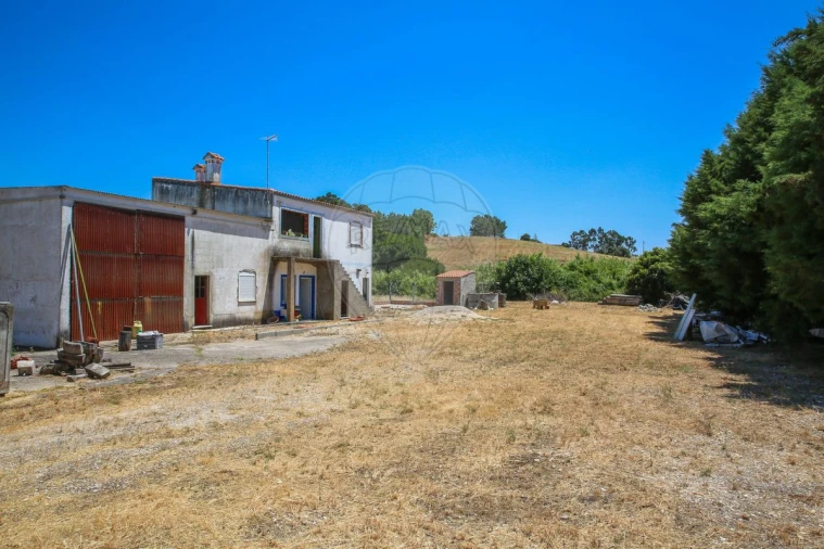 Terreno para Venda em Aveiras de Baixo Foto 3
