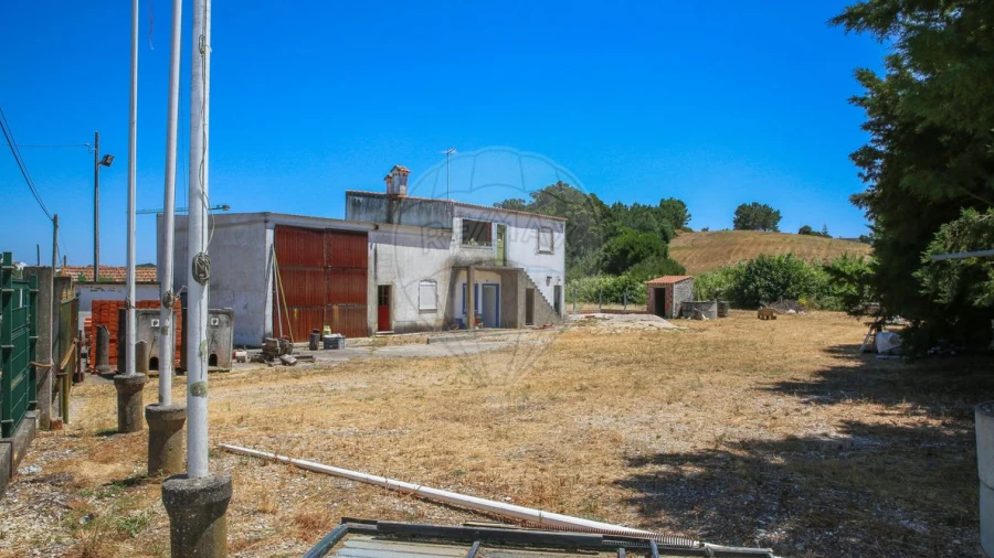 Terreno para Venda em Aveiras de Baixo