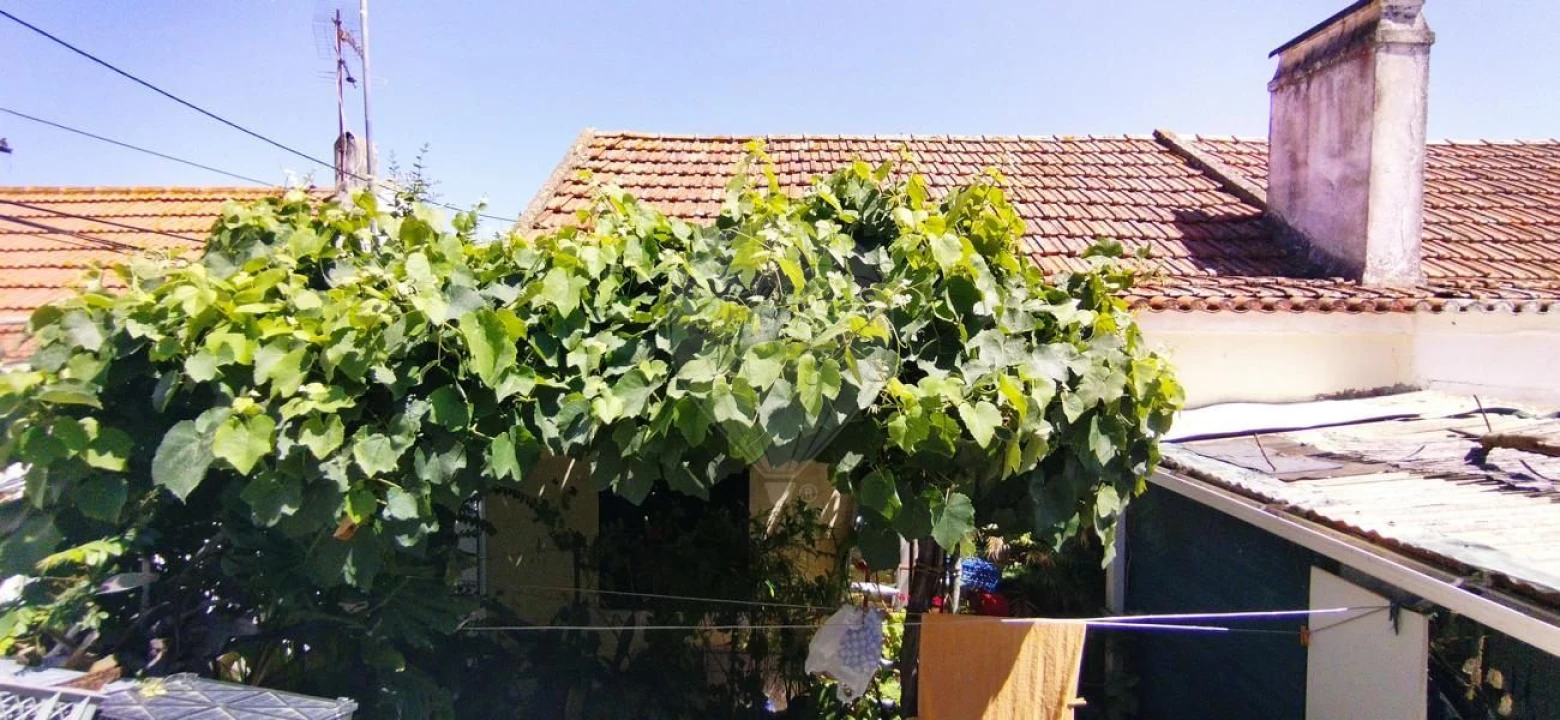 Moradia T6 para Venda em Laranjeiro e Feijó Foto 14