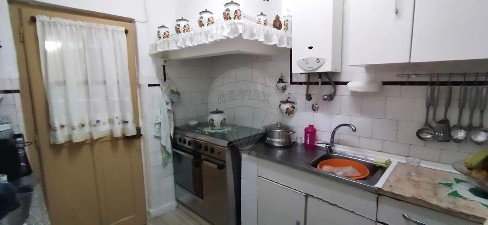 Moradia T6 para Venda em Laranjeiro e Feijó Foto 20