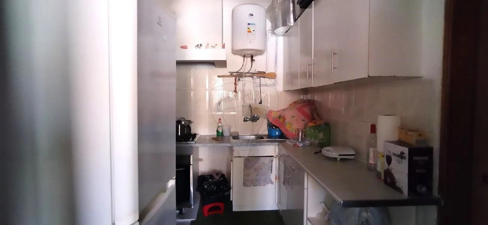 Moradia T6 para Venda em Laranjeiro e Feijó Foto 25