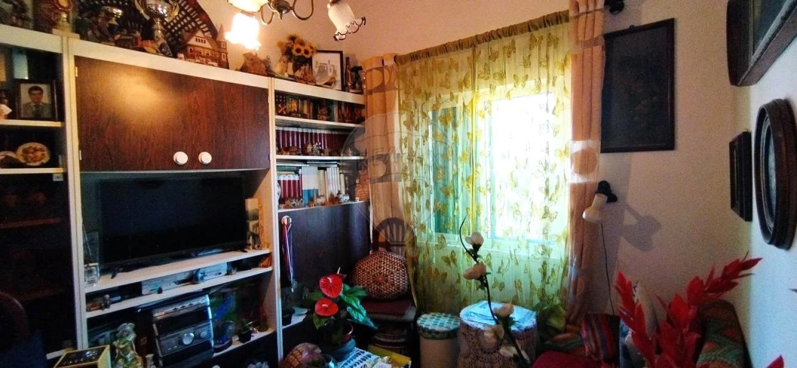 Moradia T6 para Venda em Laranjeiro e Feijó Foto 23