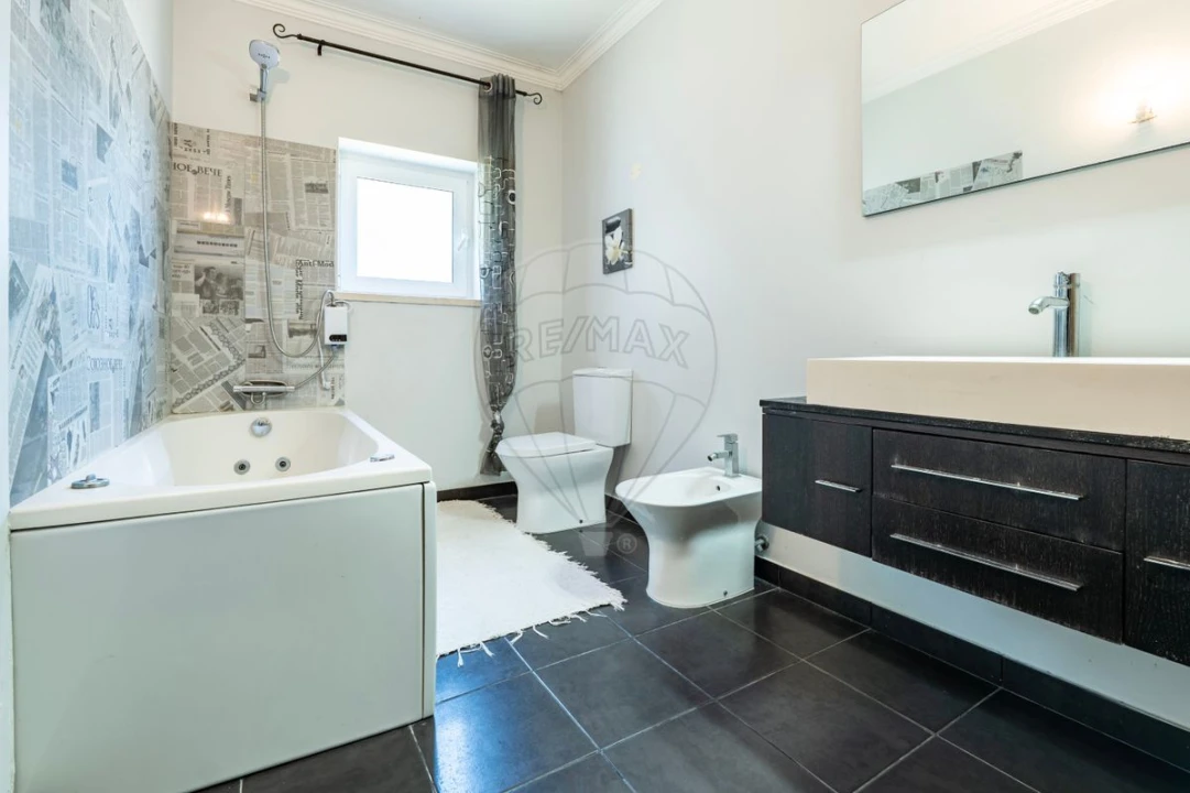 Moradia T4 para Venda em A dos Francos Foto 29