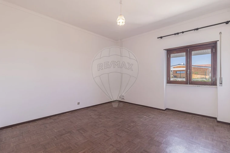 Moradia T4 para Venda em Almargem do Bispo, Pêro Pinheiro e Montelavar Foto 26