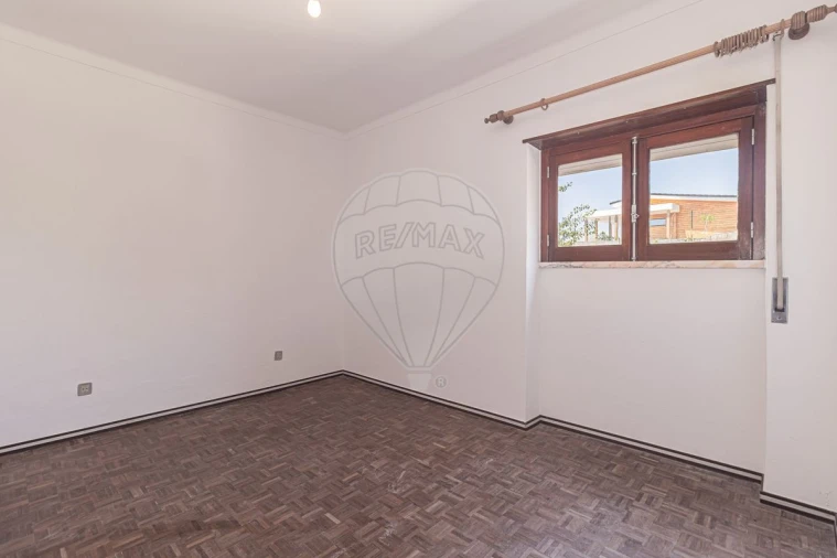 Moradia T4 para Venda em Almargem do Bispo, Pêro Pinheiro e Montelavar Foto 20