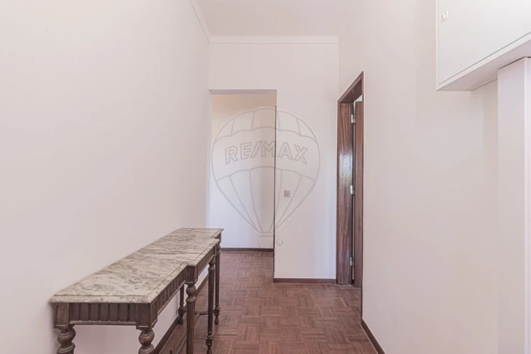 Moradia T4 para Venda em Almargem do Bispo, Pêro Pinheiro e Montelavar Foto 25