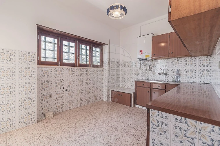 Moradia T4 para Venda em Almargem do Bispo, Pêro Pinheiro e Montelavar Foto 9