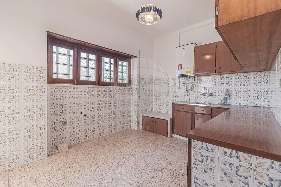 Moradia T4 para Venda em Almargem do Bispo, Pêro Pinheiro e Montelavar Foto 9