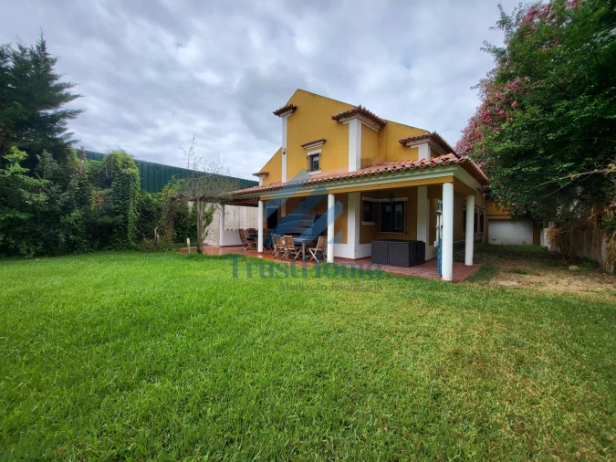 Moradia T5 para Venda em Coruche, Fajarda e Erra Foto 3