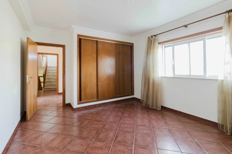 Moradia T4 para Venda em Abrunheira, Verride e Vila Nova da Barca Foto 22