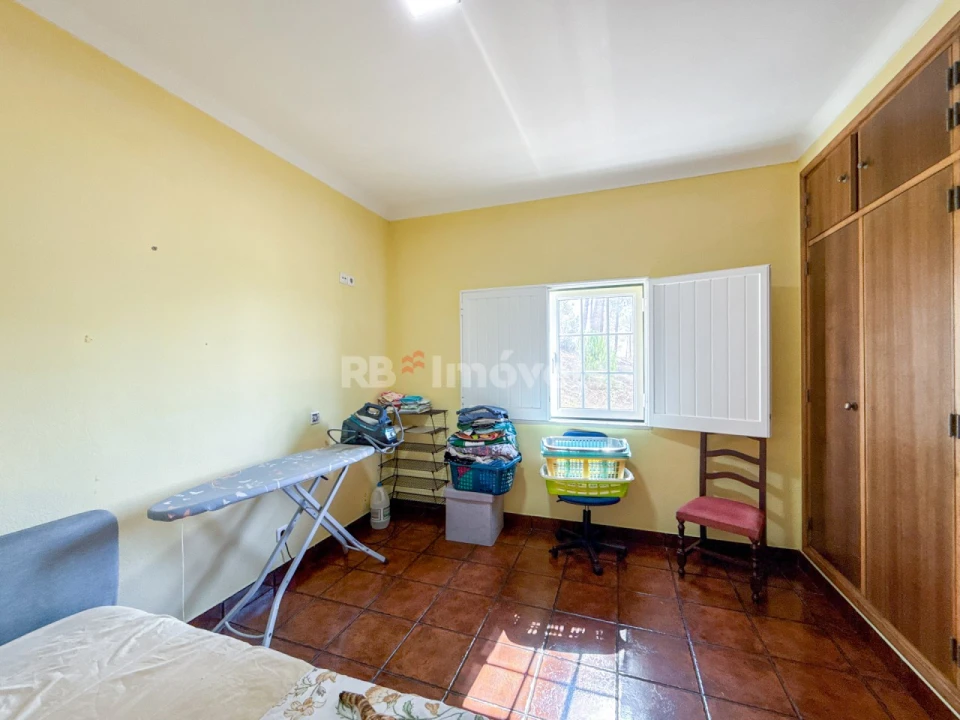 Moradia T4 para Venda em Montalvo Foto 13